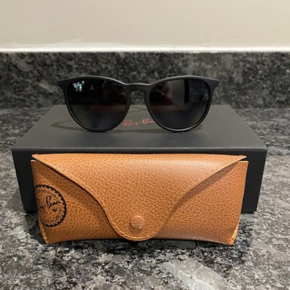 Ray Ban - Erika Polarized Women\'s Sunglasses main image 4